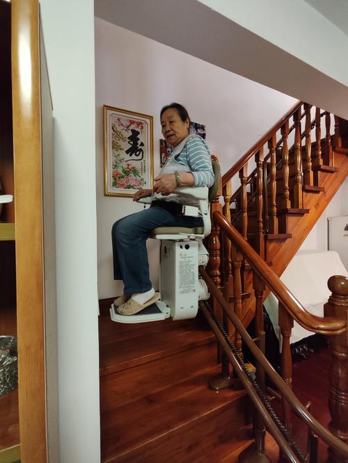 不用砸墙不用换家具,分月龄搭出无障碍家庭的阶梯方案