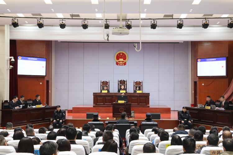 北京劳动律师庭审辩论场景