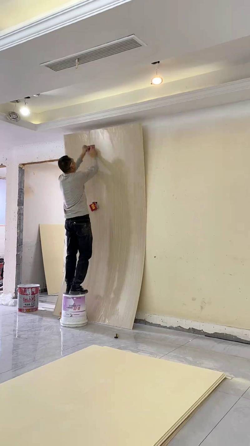 家装墙纸施工墙面基层处理现场