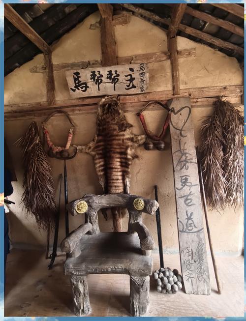 云南沙溪老马帮老院干稻草堆