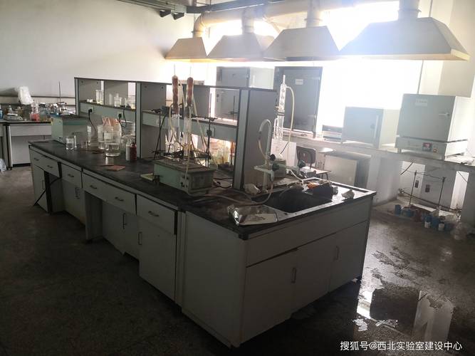 产学研的冰与火：论文里跑不出高精度设备