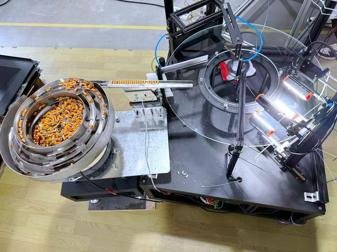 工业机器视觉测量活塞环槽检测现场图