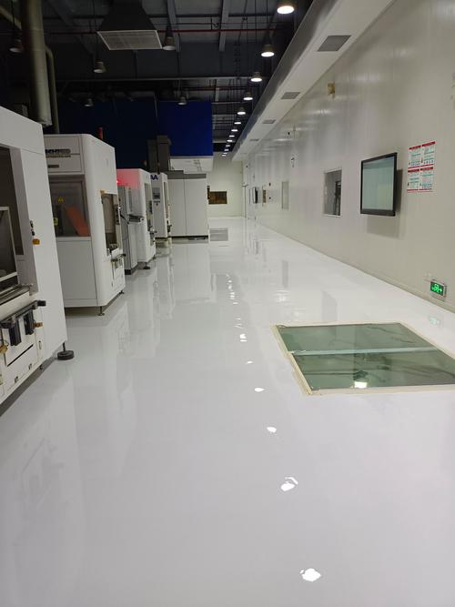 电子SMT车间铺设完成的防静电地坪实景图