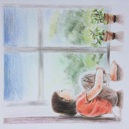 孩子趴在阳台窗台上用彩笔画雨声笔记