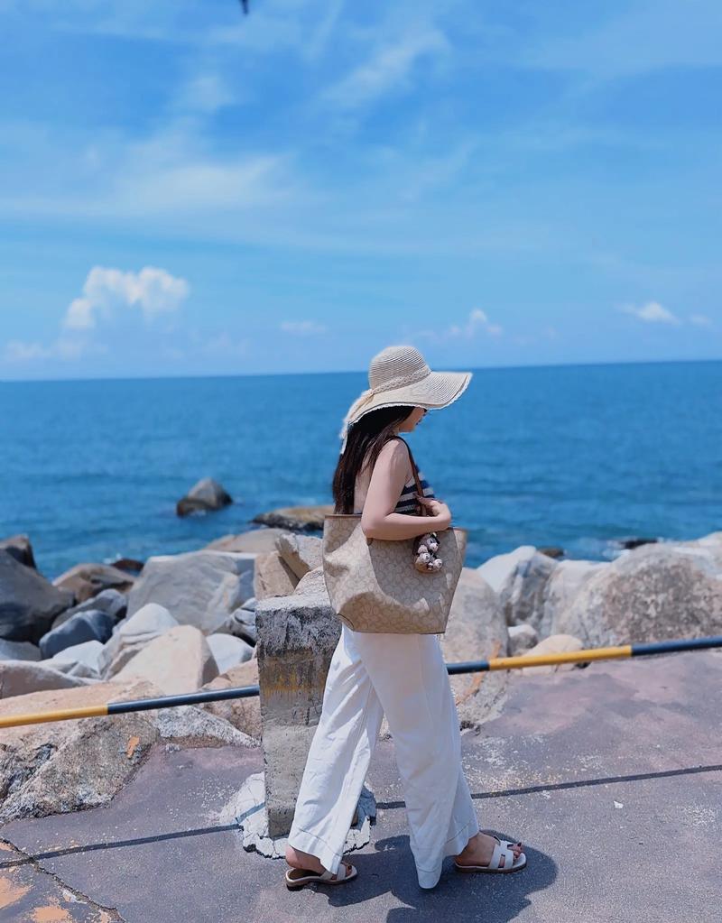 北海沙滩穿搭灵感