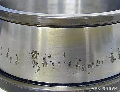风电主轴轴承滚道剥落失效试样