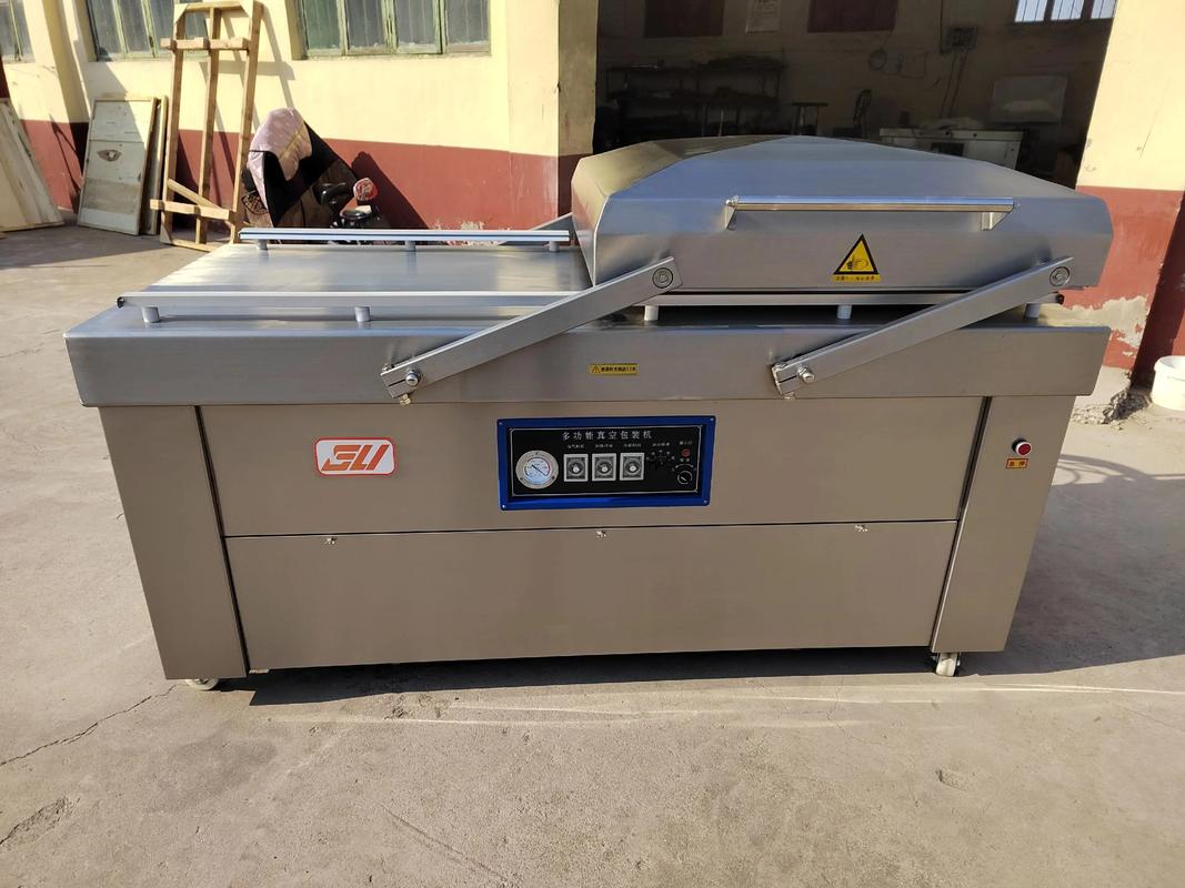 食品厂车间双室真空包装机