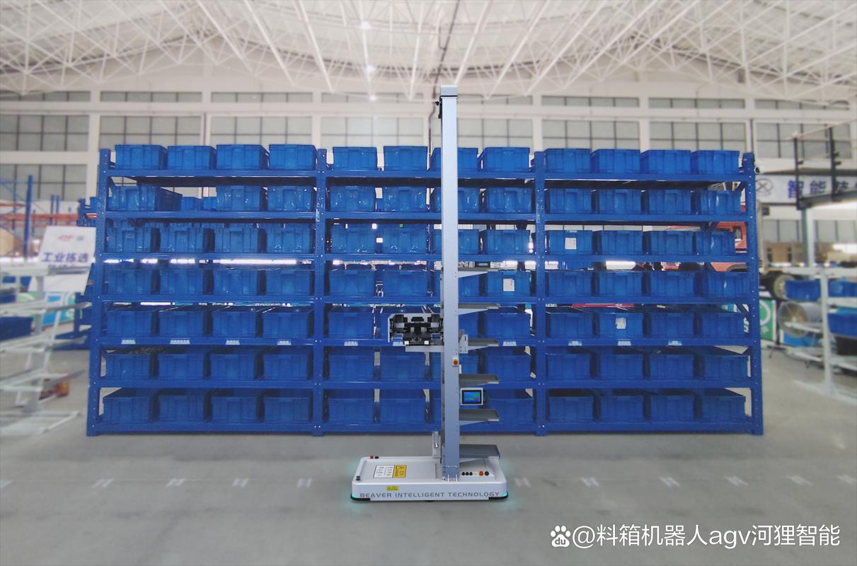 5G基站覆盖下的工业AGV在仓库自主搬运货架