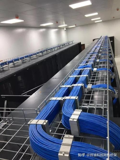 CC-Link通讯线与动力线桥架布线间距规范示意图