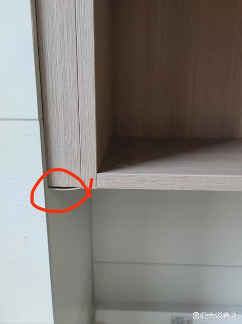 细木工板柜门变形翘边实拍