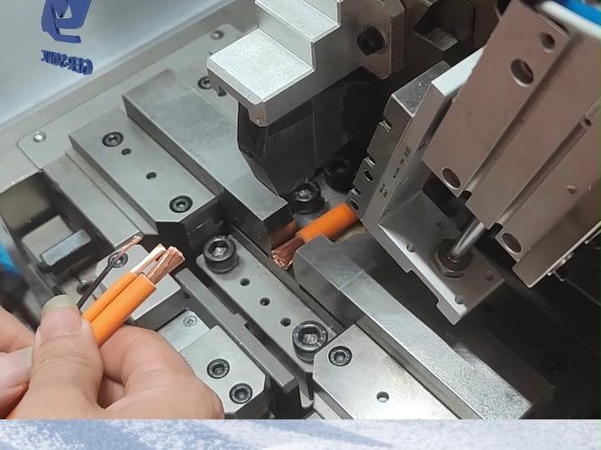 工业连接器：为什么说它是自动化产线的隐形骨架？