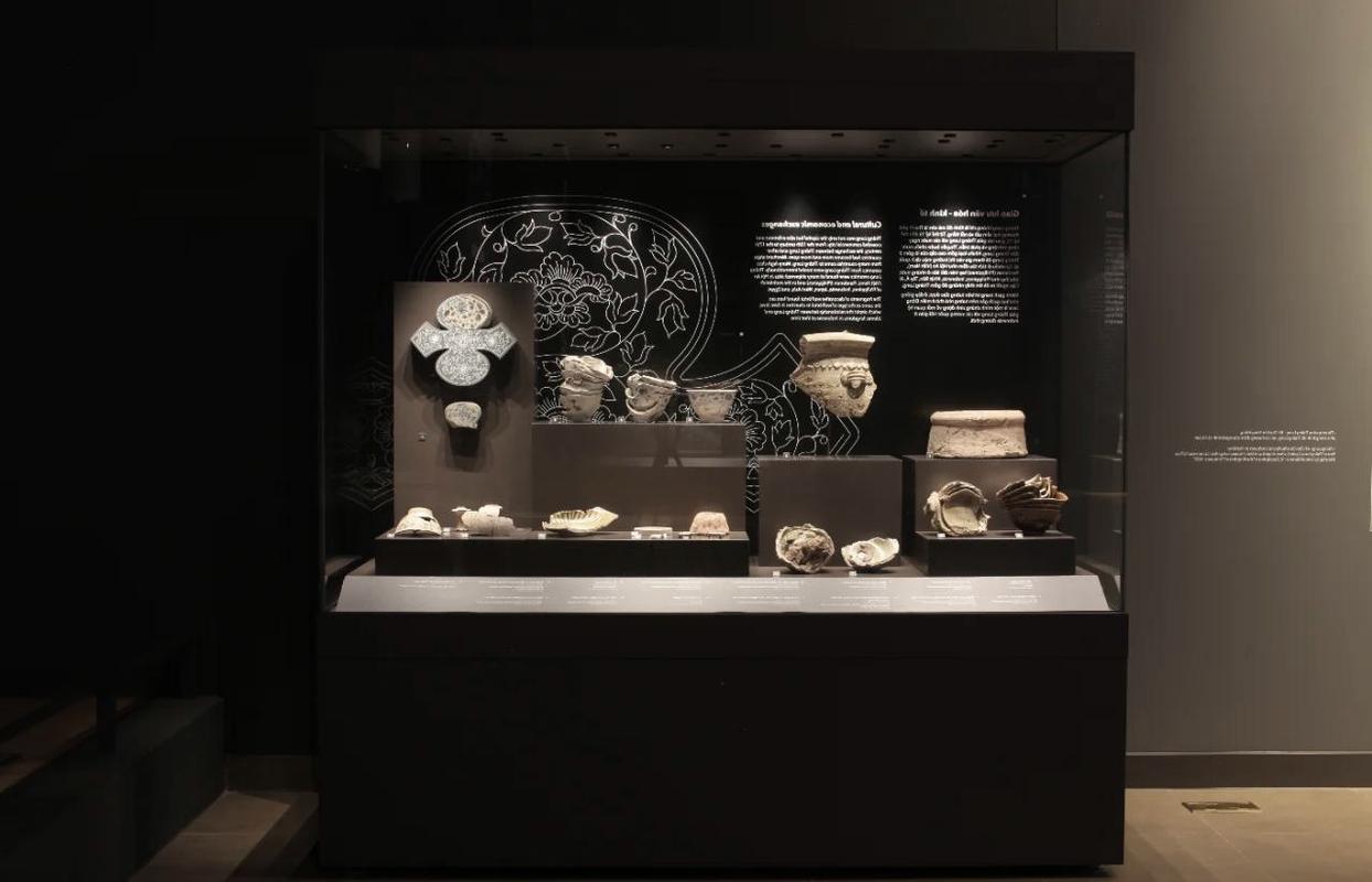 安徒生 剪影艺术作品 博物馆展柜 细节