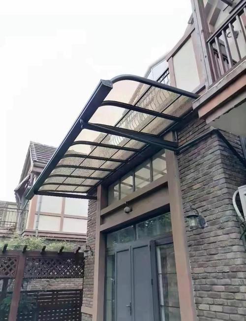 家装露台耐力板雨棚实景图