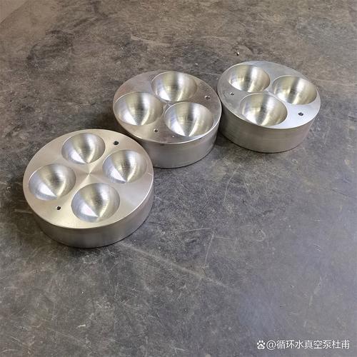 回火炉内部加热元件细节特写