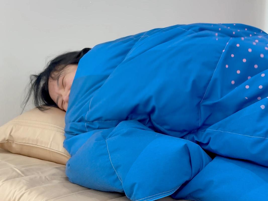 冬天睡大觉，不是盖的越厚越舒服