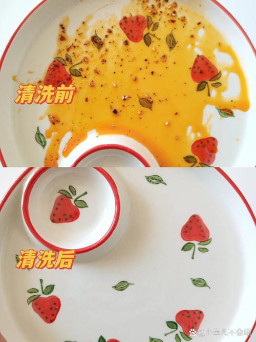 厨房玻璃餐桌擦拭前后的油膜残留对比图
