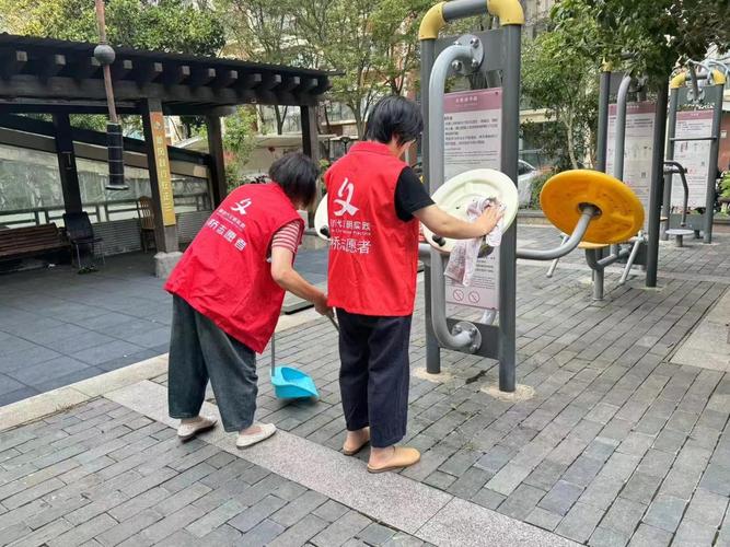 公共健身房器材使用前消毒擦拭步骤图