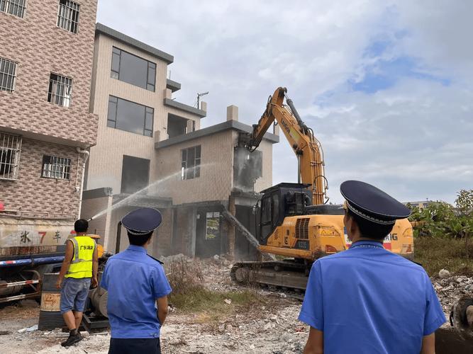 乡村省级文保老宅违法拆除现场