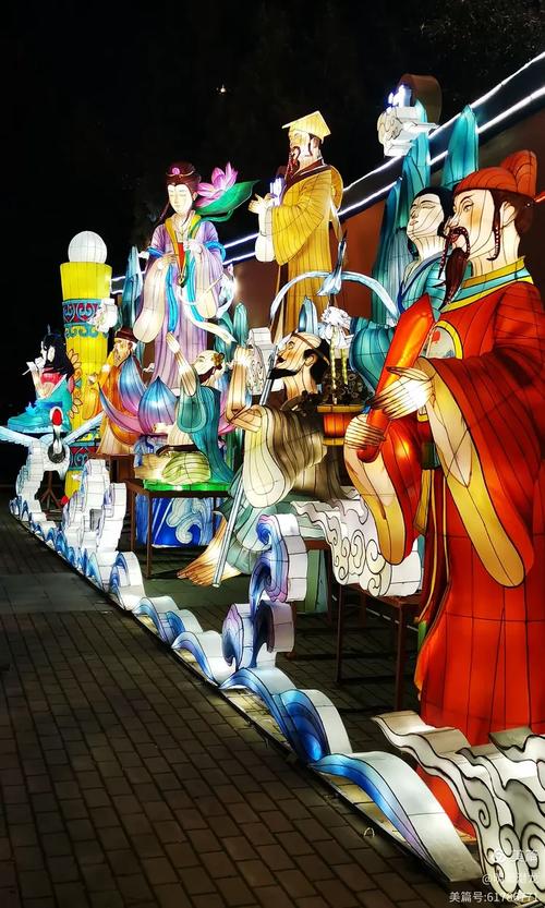 池州孝肃街元宵夜八仙过海灯队过街场景