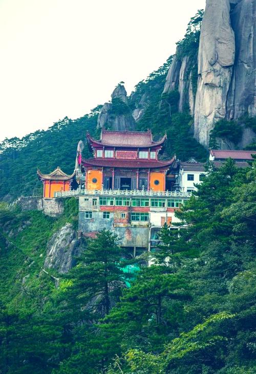 中国安徽九华山化城寺古建飞檐