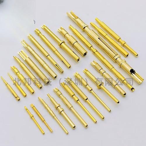 多针工业连接器插针加工特写
