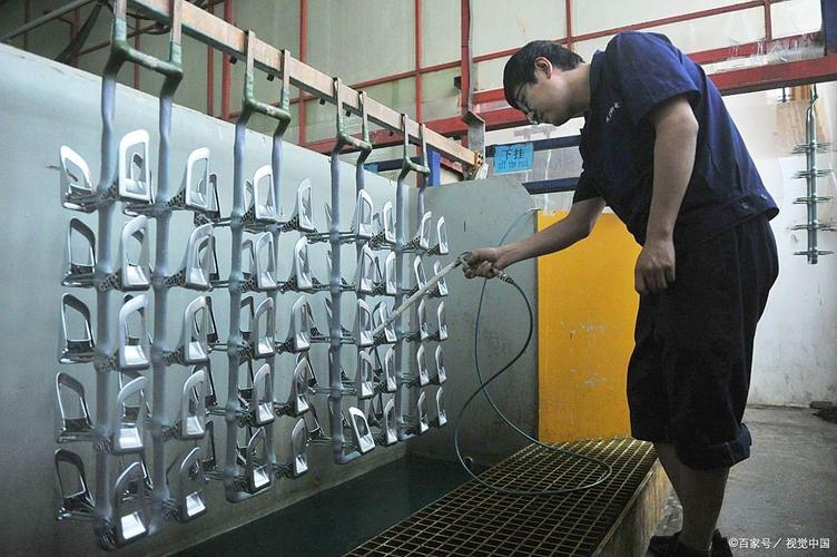 五金电镀前处理超声除油工序现场