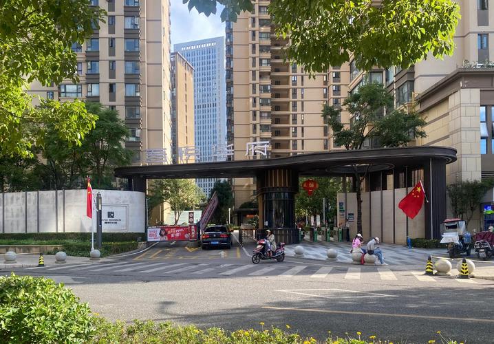 南京主城已办产证安置房小区实景