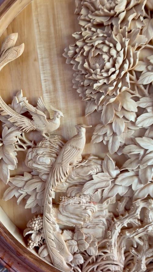 东阳木雕博物馆精细花鸟作品