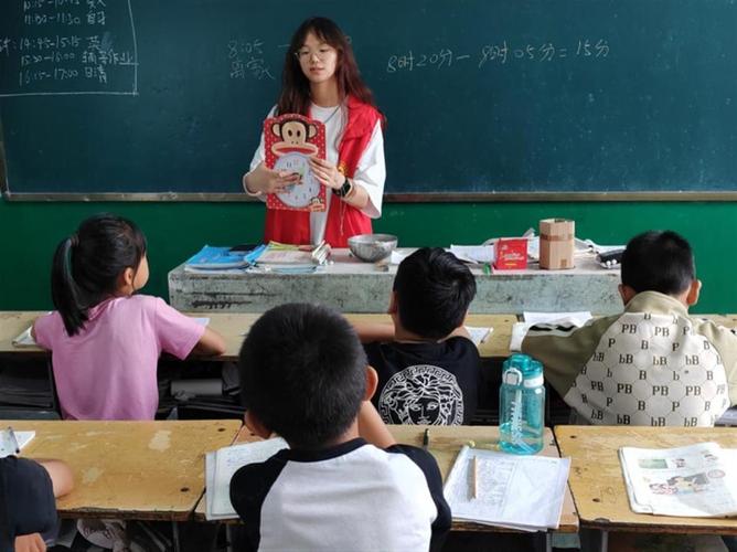 西部计划志愿者乡村支教课堂实拍