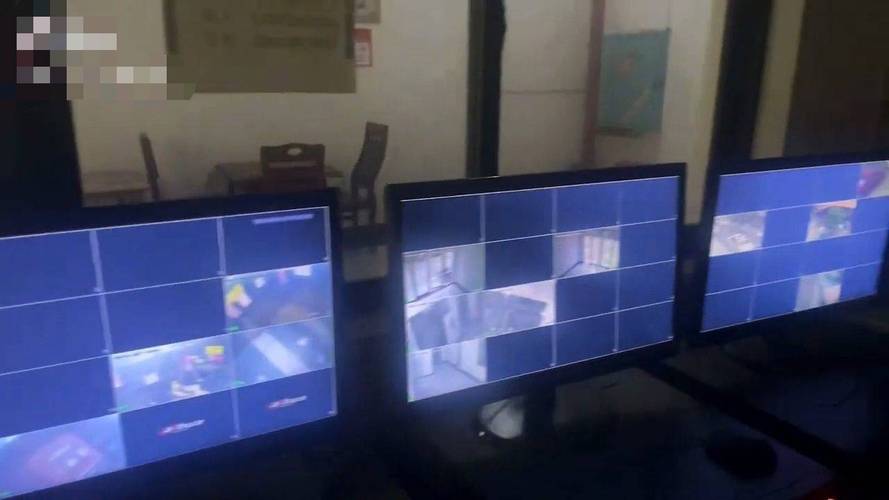 小区物业失效黑屏监控实拍