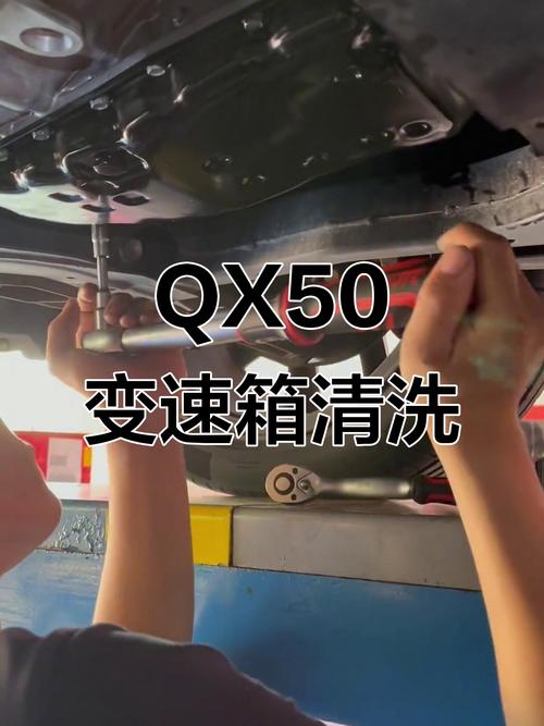 汽修技师清洗自动变速箱油底壳磁铁铁屑实拍