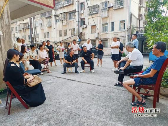 北京城区老旧小区拆迁协商谈判现场