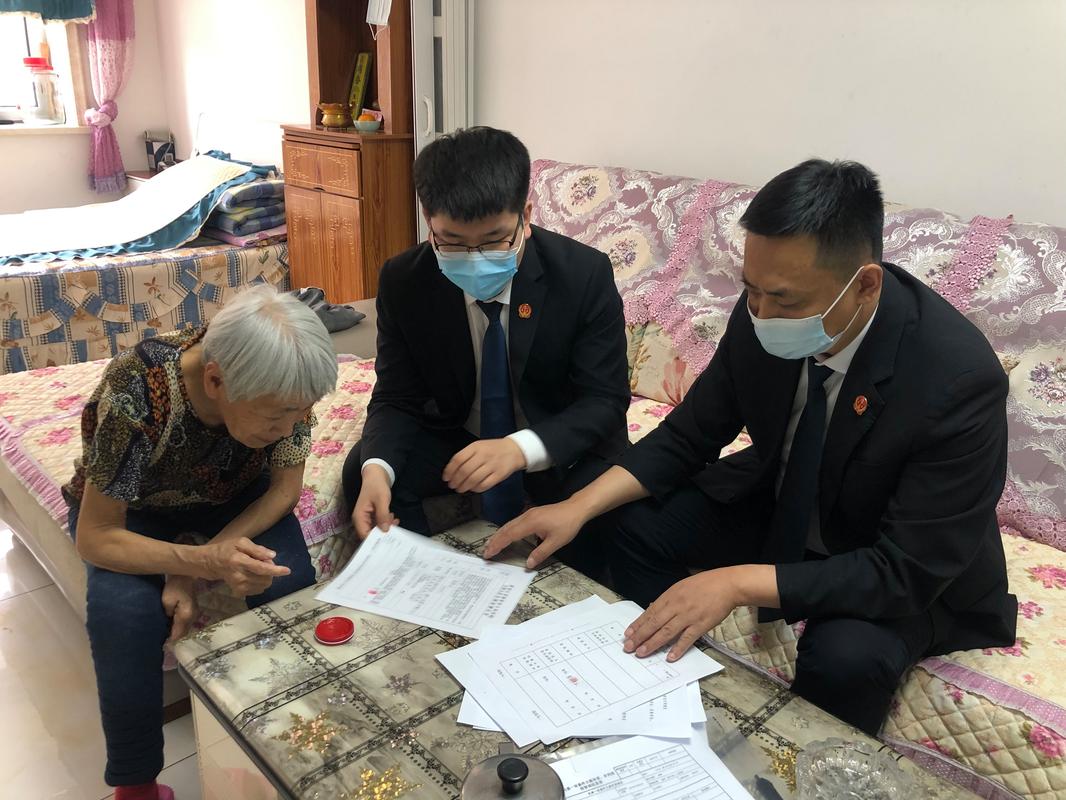 家庭遗产继承纠纷法律咨询现场照片
