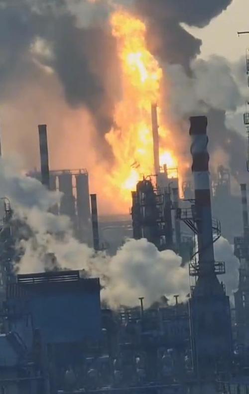 火箭爆炸失败分析工业车间