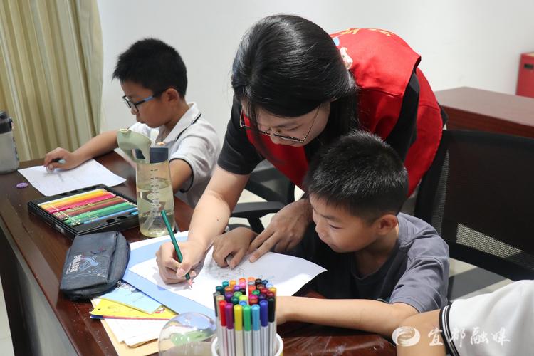 工业区工人子女暑托班户外活动实拍