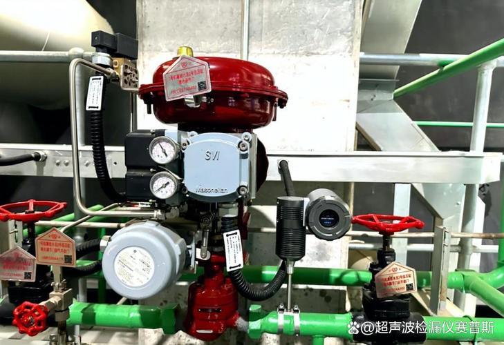 轧钢车间疏水阀漏点超声检测现场