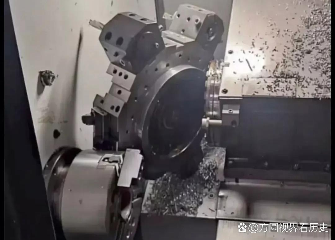 数控加工碰撞事故现场实拍图