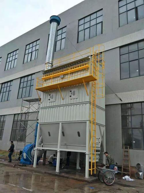 家具厂打磨工位布袋除尘器安装现场图