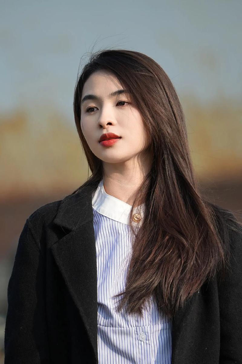 户外人像顺光逆光拍摄效果对比图