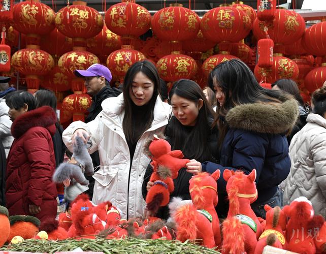 荷花池批发市场人潮