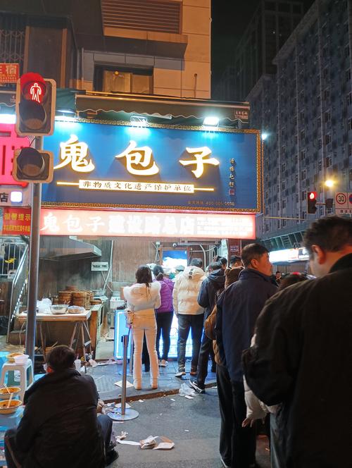 街边小店真实品牌定位案例 包子铺排队