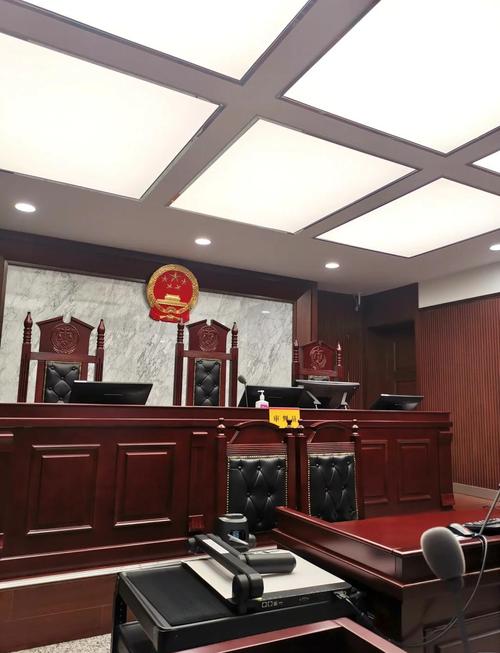 离婚夫妻共同债务纠纷庭审记录实拍