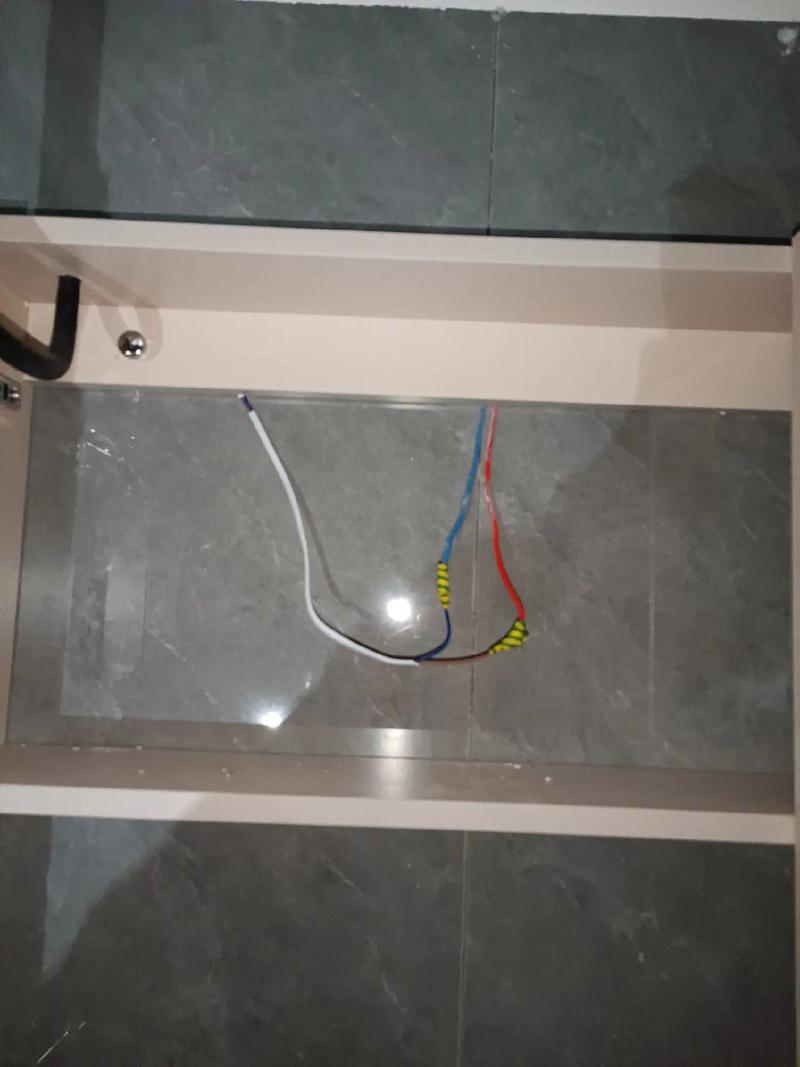 镜柜防潮处理施工细节图