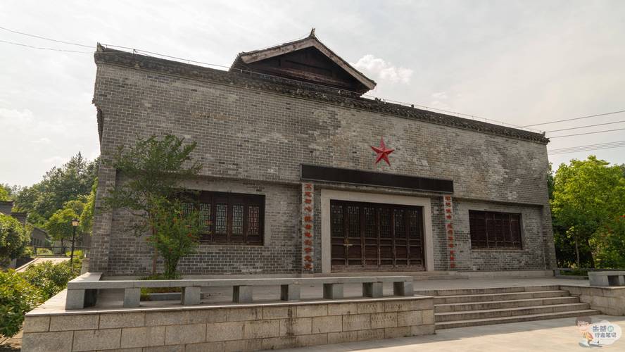 红3军经理处旧址正门青砖墙面