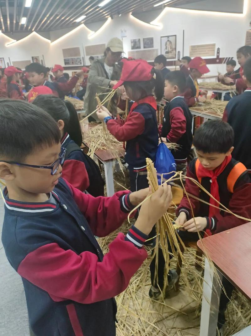 小学生非遗实践作业稻草龙手工