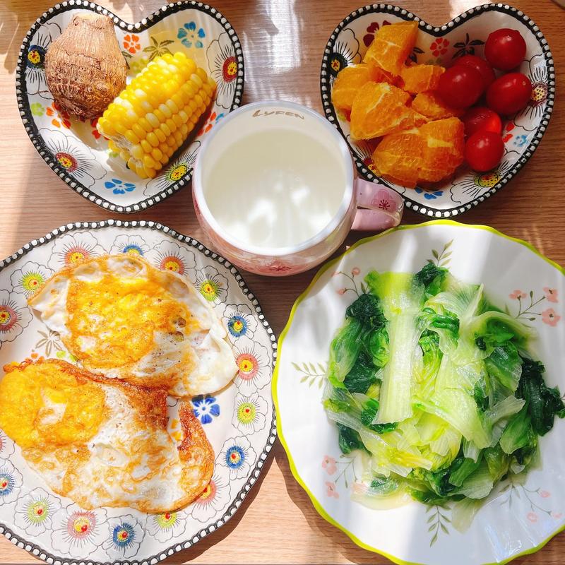 二胎家庭自制营养餐和户外活动