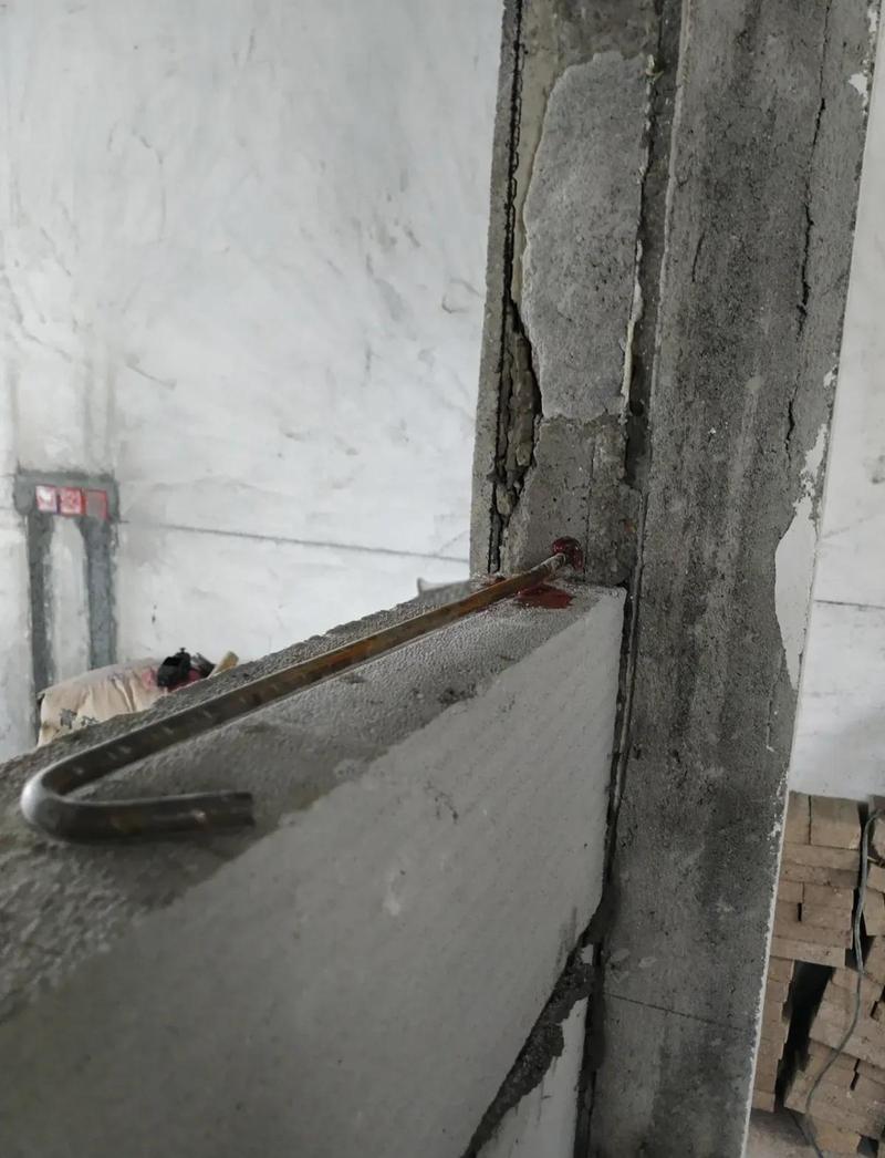 家装墙体新建新旧墙拉筋施工现场图