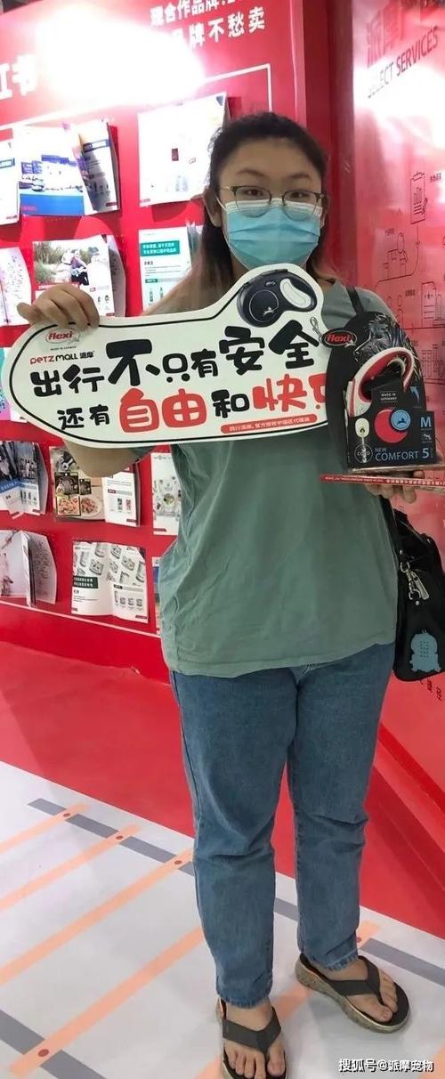 逛展别带一摞名片，带一肚子问题