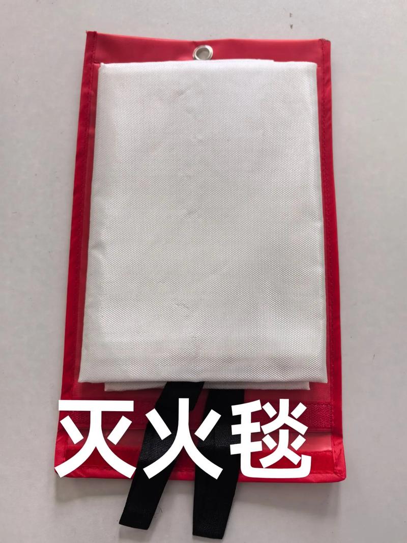婚礼草坪烟花焦痕损坏现场提醒防火垫