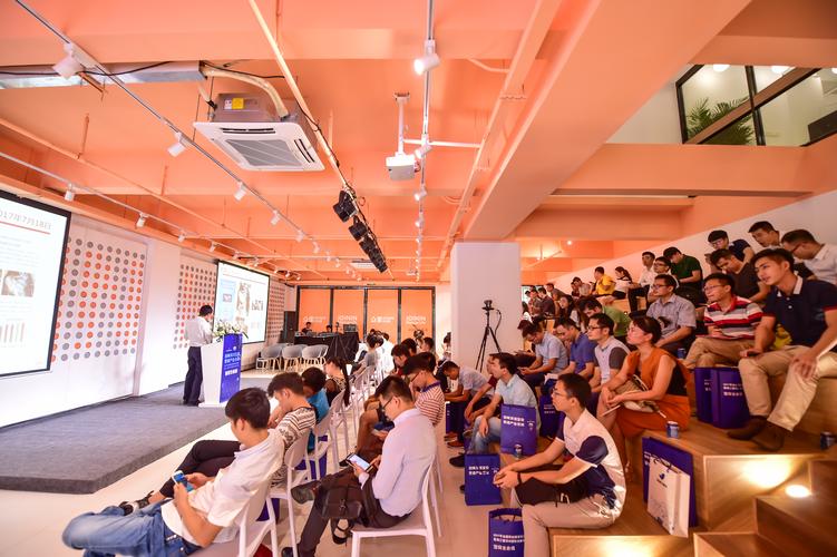 2010年南京极客社区路由器改造玩家交流帖子截图